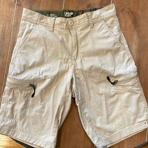 Mens Urban Pipeline, khaki cargo shorts, size 30